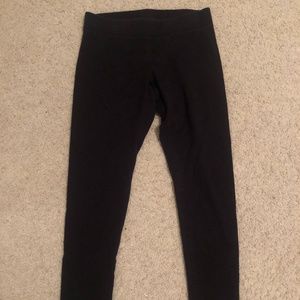 Aerie Black Leggings, size M $12